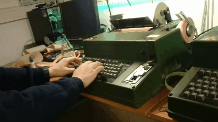 videotogif_2018.12.10_09.40.07.gif