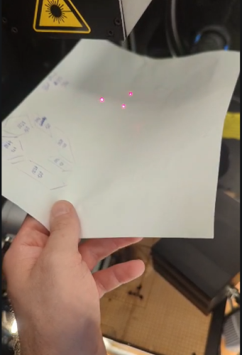 3_laserpunkte_faserlaser.png
