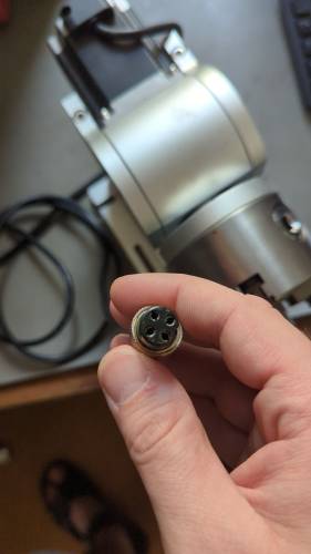 rotationseinheit_mit_stecker_faserlaser.jpg