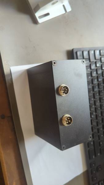 rotationseinheit_verbindungsbox_faserlaser.jpg rotationseinheit_verbindungsbox_faserlaser.jpg